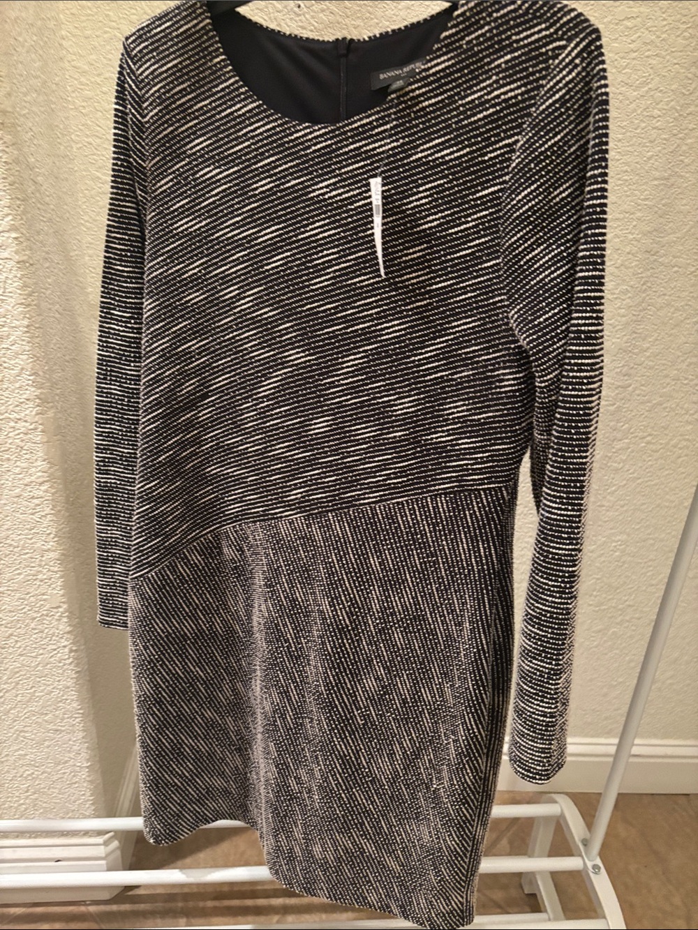 Banana Republic Black & White Textured Knit Crewneck Dress